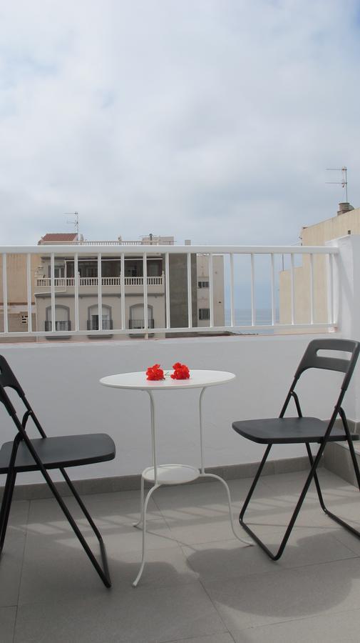 Hostal Onteniente La Mamola Dış mekan fotoğraf