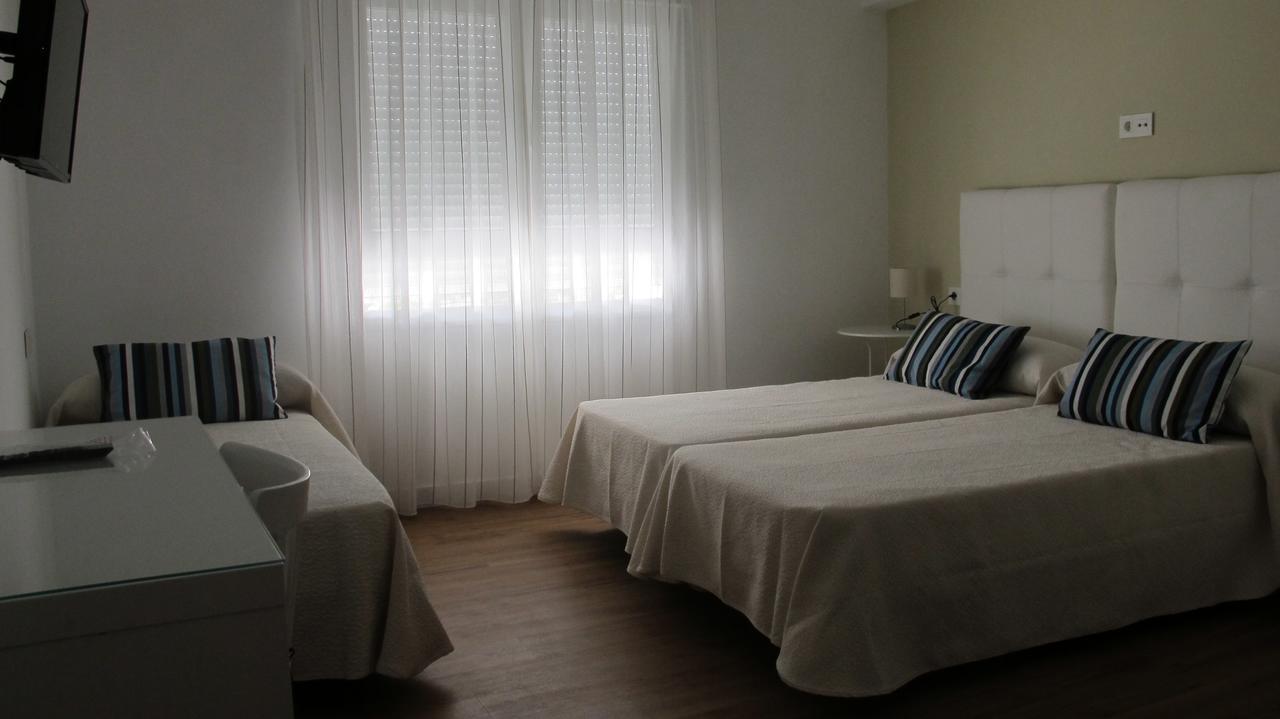 Hostal Onteniente La Mamola Dış mekan fotoğraf